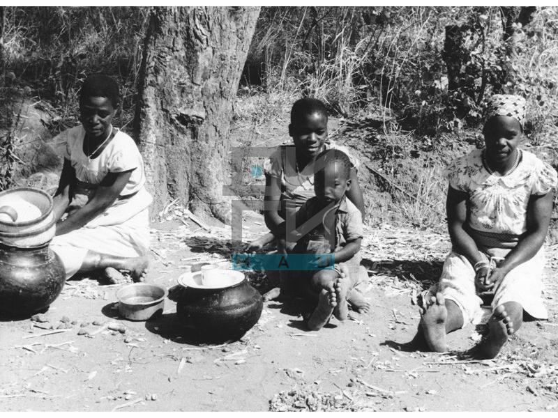 Women of Northen Rhodesia (VZP.F.00016)