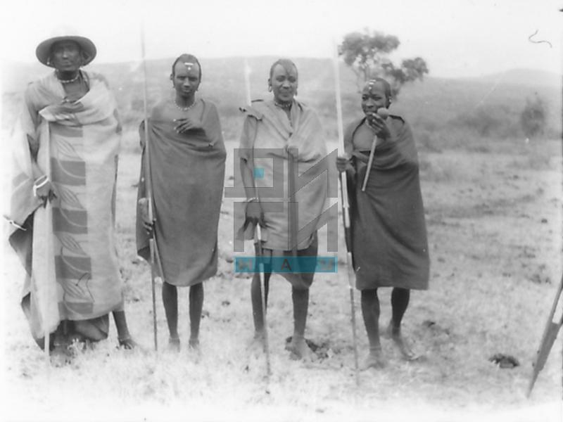 Four Maasai Warriors with Weapons (VZP.N.190-07)