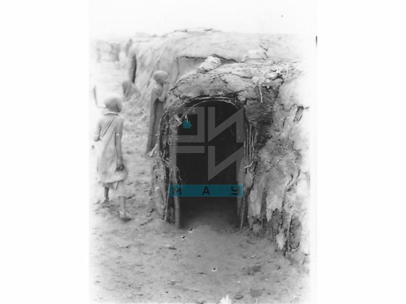 Entrance to the Traditional House of a Maasai Warrior (VZP.N.190-25)